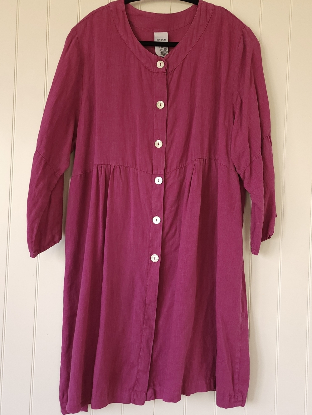 MATCH POINT Magenta Button-Front Linen Tunic